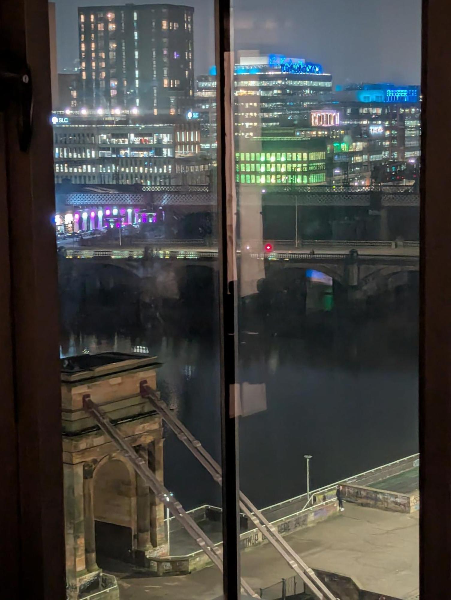 Glasgow City Centre Waterfront Apartment Extérieur photo